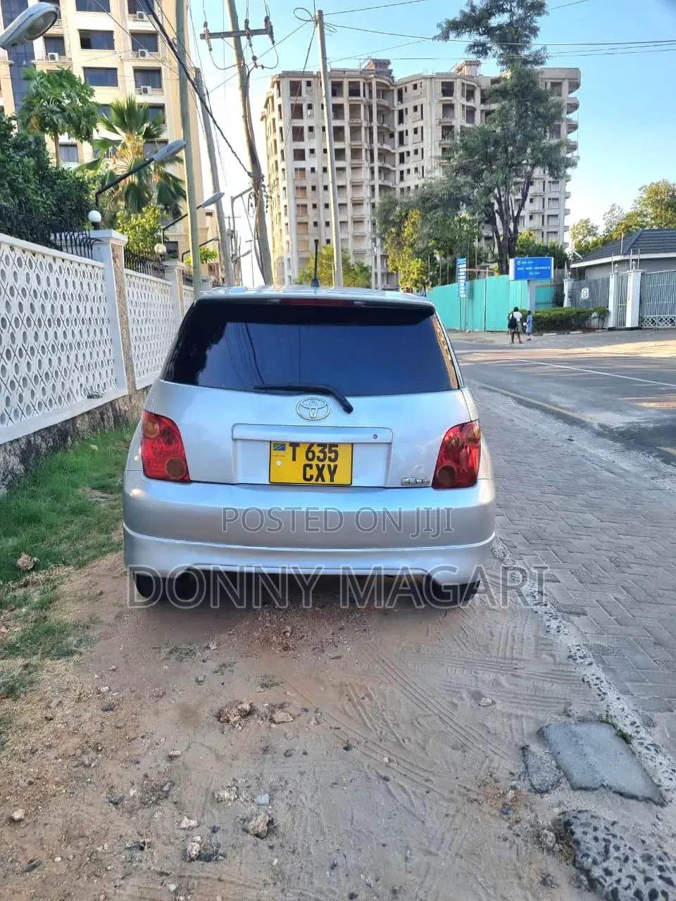 Toyota IST 2005 Silver