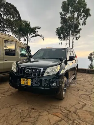 Toyota Land Cruiser Prado 2010 Black