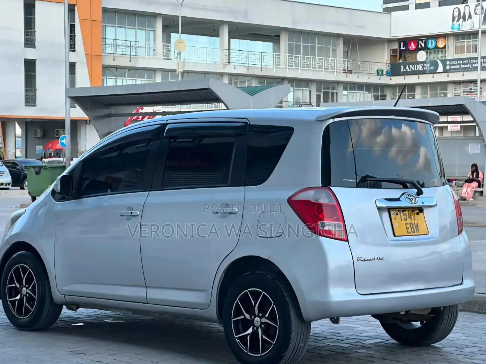 Toyota Ractis 2006