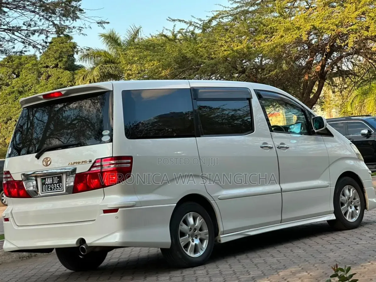 Toyota Alphard 2005 White