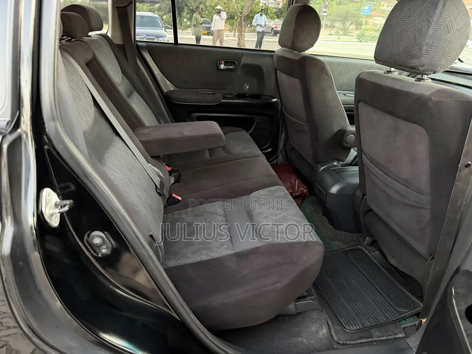 Toyota Kluger 2004 Black
