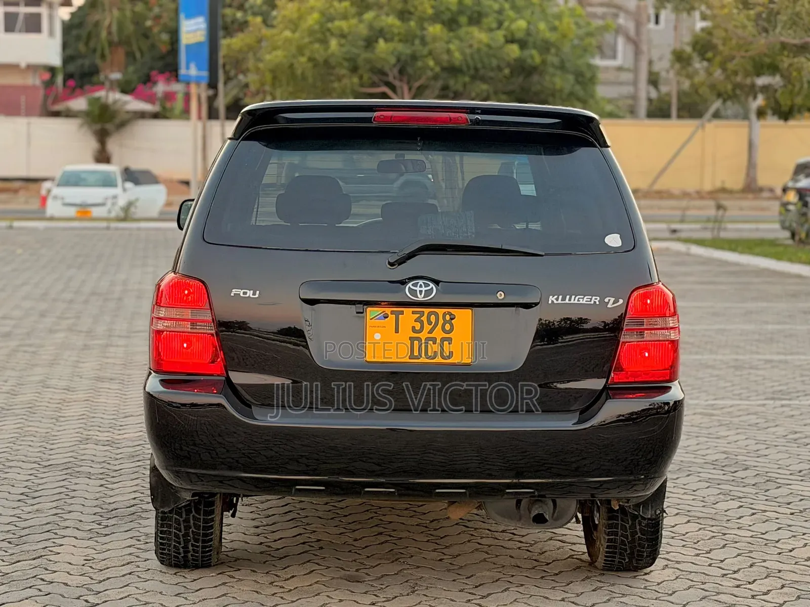 Toyota Kluger 2004 Black