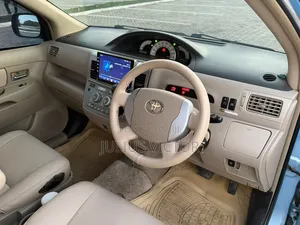Toyota Raum 2005 Blue