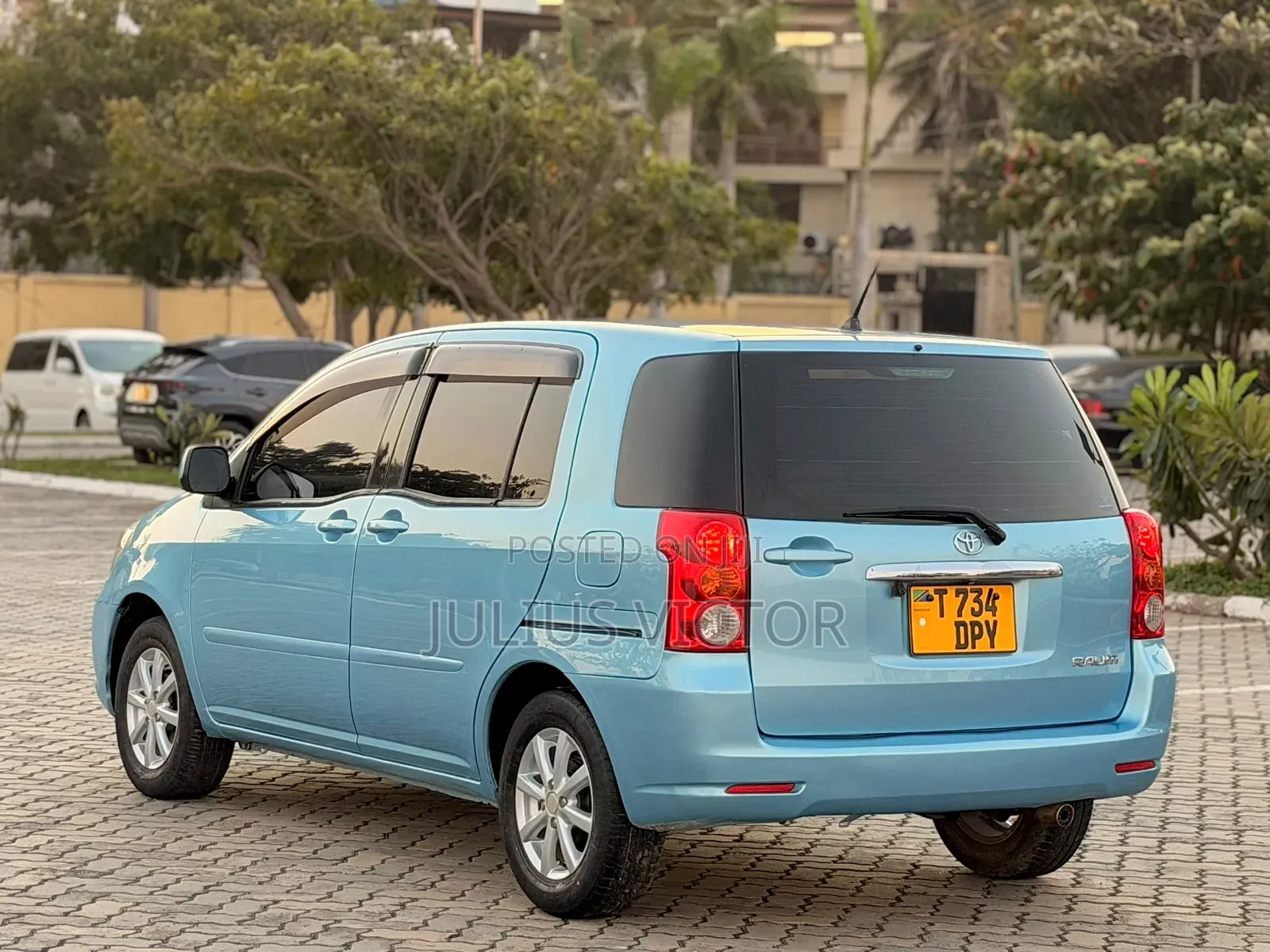 Toyota Raum 2005 Blue