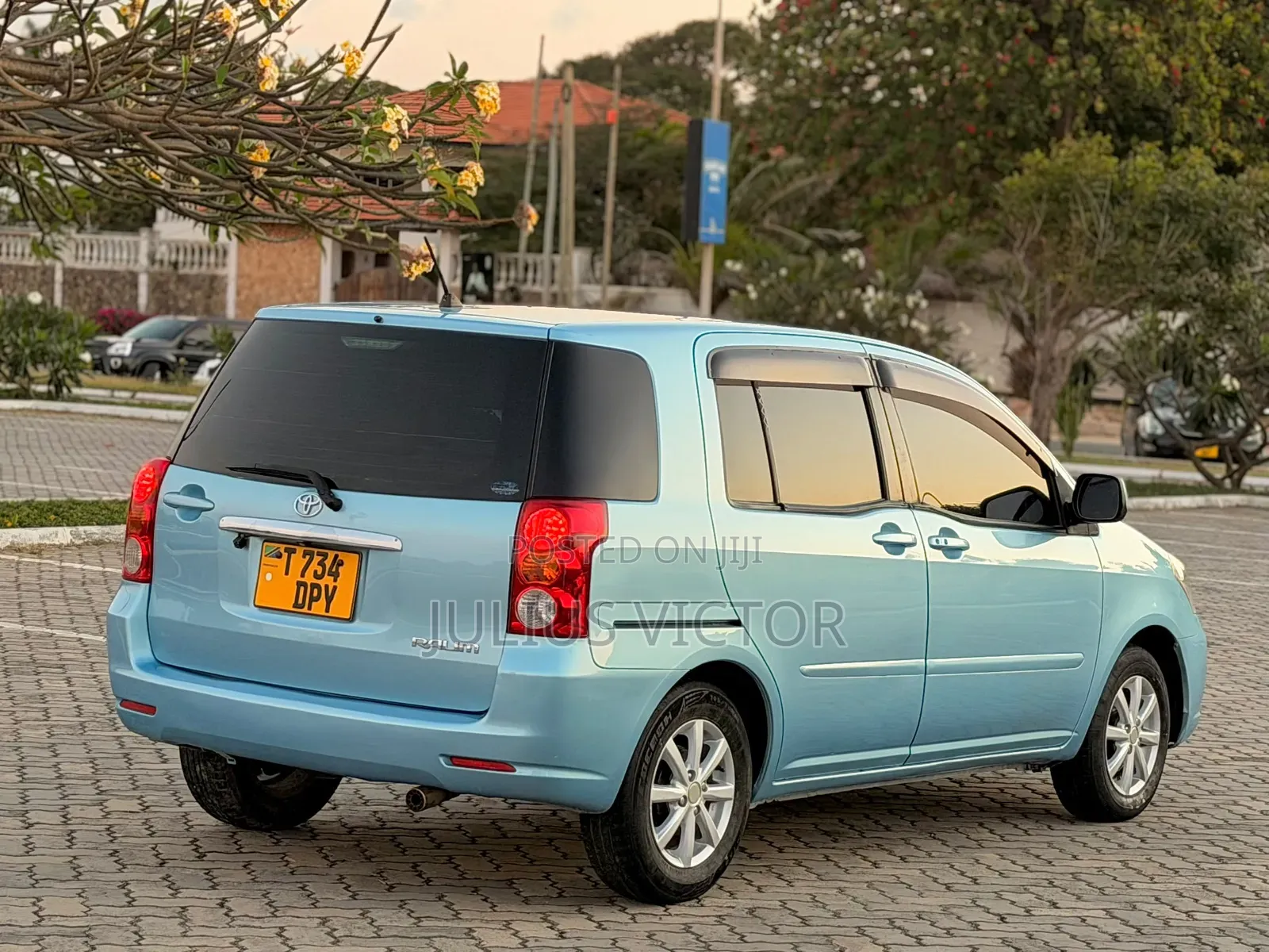 Toyota Raum 2005 Blue