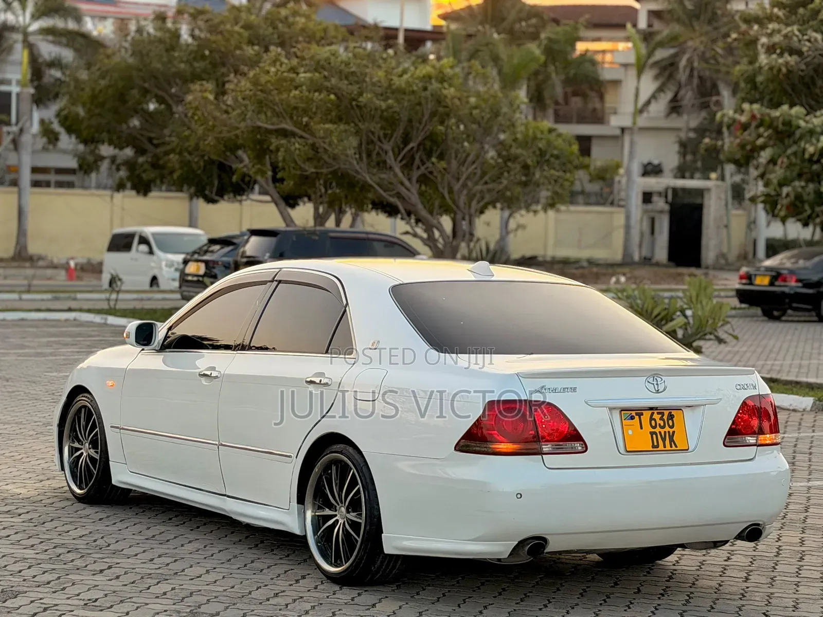 Toyota Crown Royale 2005 White