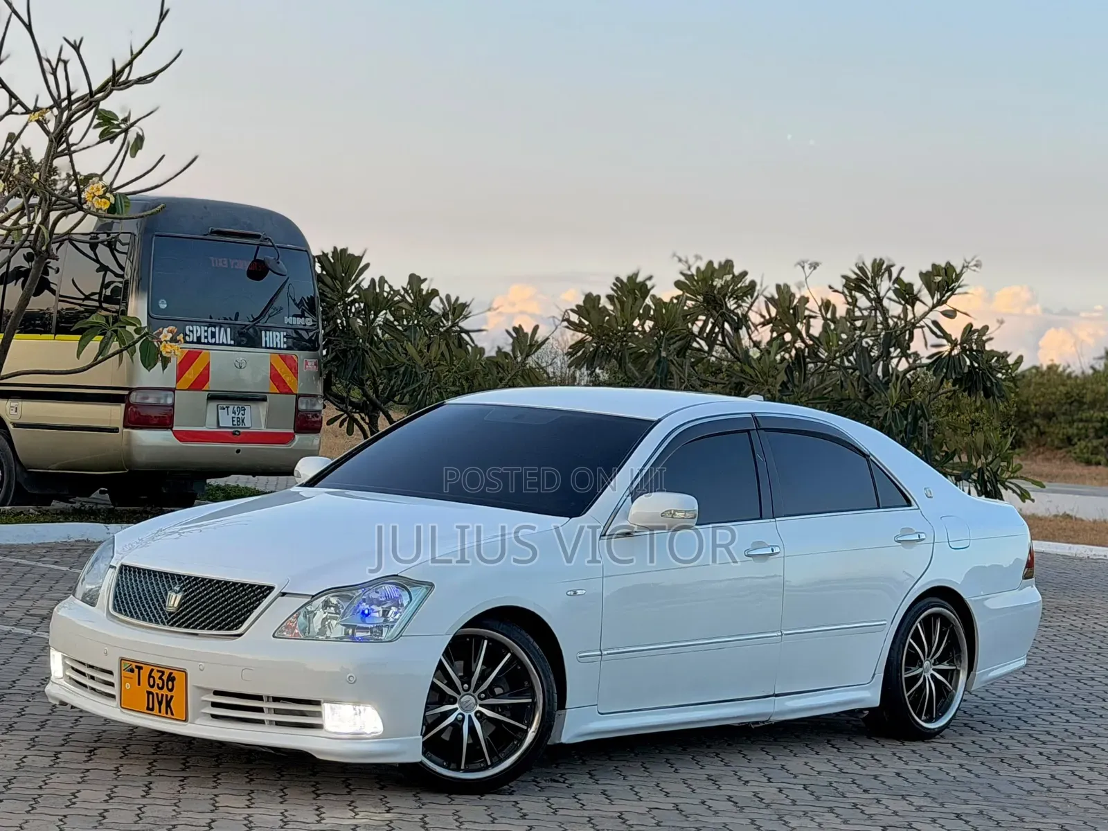 Toyota Crown Royale 2005 White