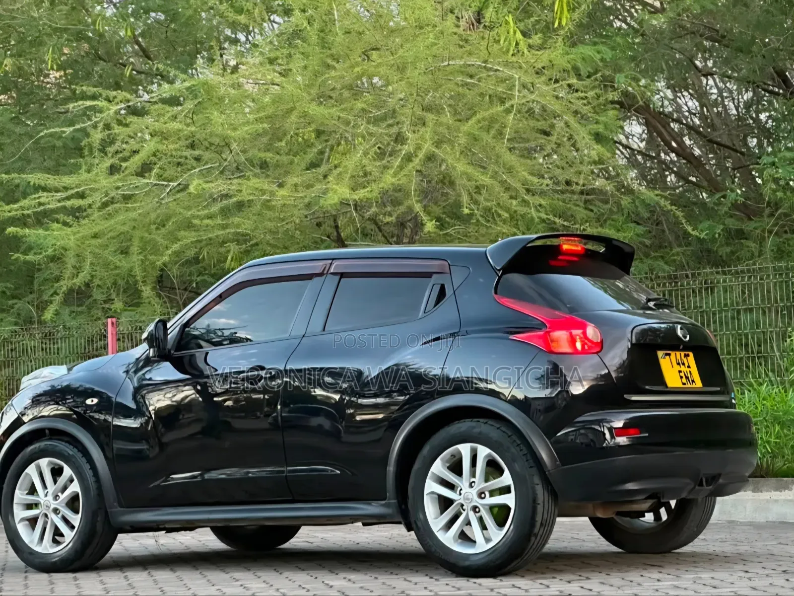 Nissan Juke 2012 Black