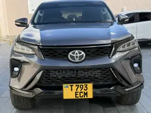 Toyota Fortuner 2.8 D AWD 2018 Gray