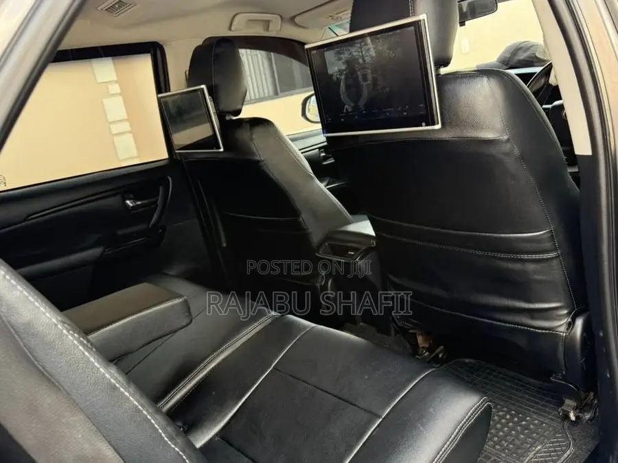 Toyota Fortuner 2.8 D AWD 2018 Gray