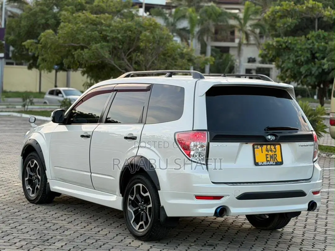 Subaru Forester 2011 White