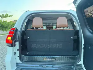 Toyota Land Cruiser Prado 2.7 2022 White