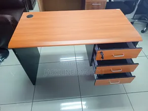 Office Desk/Table