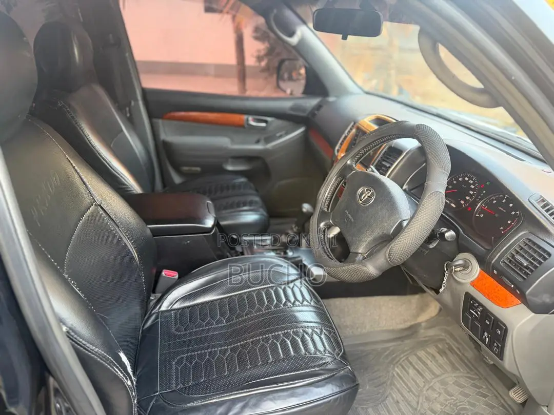 Toyota Land Cruiser Prado 2007 Black