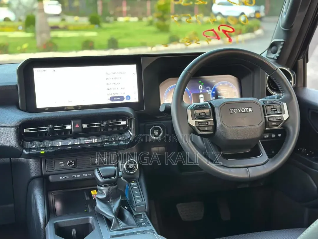 Toyota Land Cruiser 2024 Black