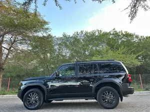 Toyota Land Cruiser 2024 Black