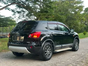 Nissan Dualis 2012 Black