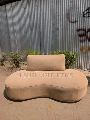 Sofa Watu Wawili // Spring Ja Fibers Zipo //