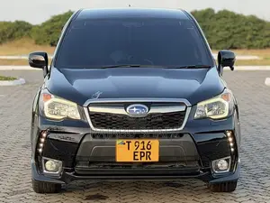 Subaru Forester 2.0XT Touring 4dr SUV AWD (2.0L 4cyl Turbo CVT) 2014