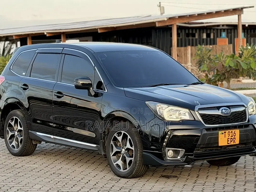 Subaru Forester 2.0XT Touring 4dr SUV AWD (2.0L 4cyl Turbo CVT) 2014
