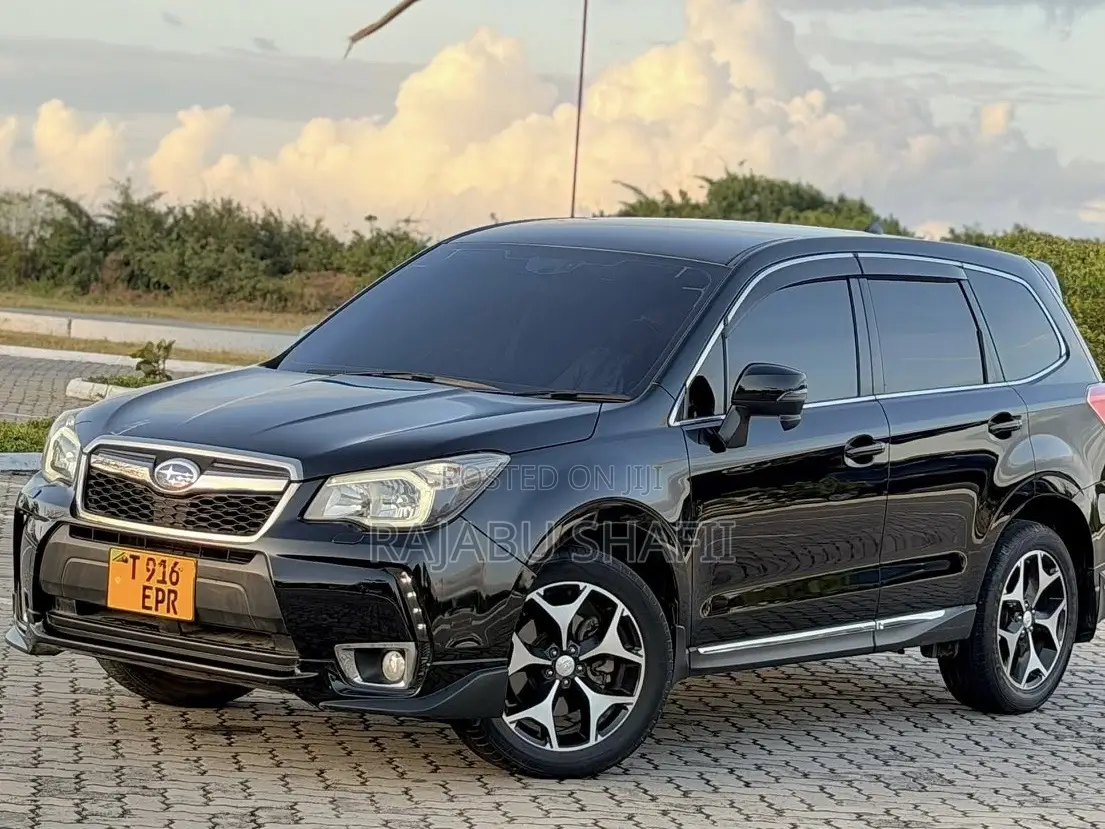 Subaru Forester 2.0XT Touring 4dr SUV AWD (2.0L 4cyl Turbo CVT) 2014