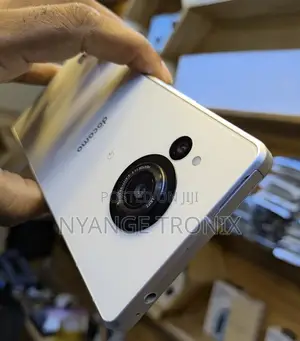 Sharp Aquos Sense 8 128 GB Silver