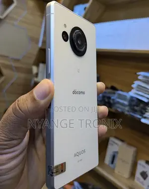 Sharp Aquos Sense 8 128 GB Silver