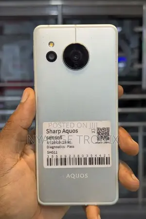 Sharp Aquos Sense 8 128 GB Silver