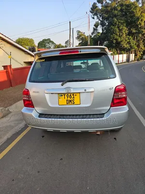 Toyota Kluger 2005 Silver