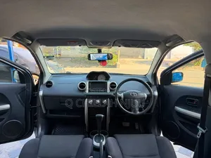 Toyota IST 2003 Gray