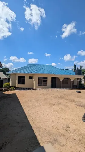 3bdrm Apartment in Mbezi for sale