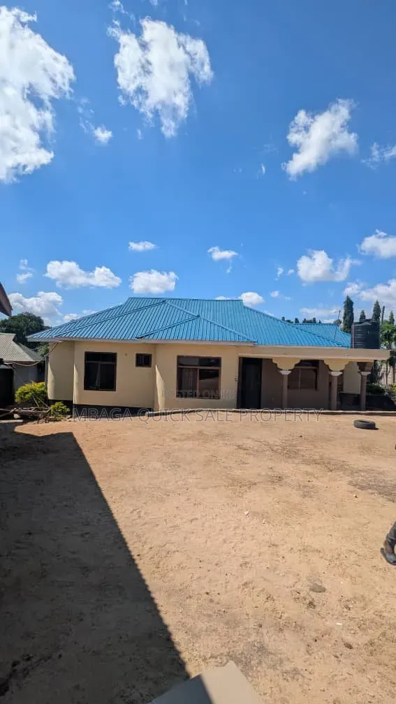 3bdrm Apartment in Mbezi for sale