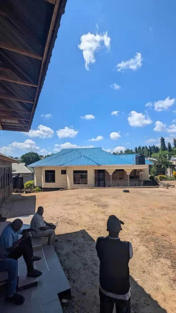 3bdrm Apartment in Mbezi for sale