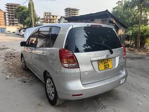 Toyota Corolla Spacio 2004 Silver