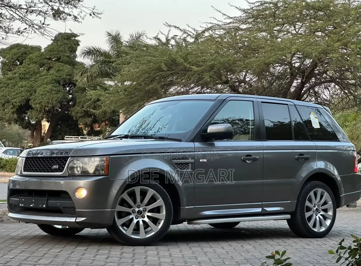 Land Rover Range Rover Sport 2010 Gray