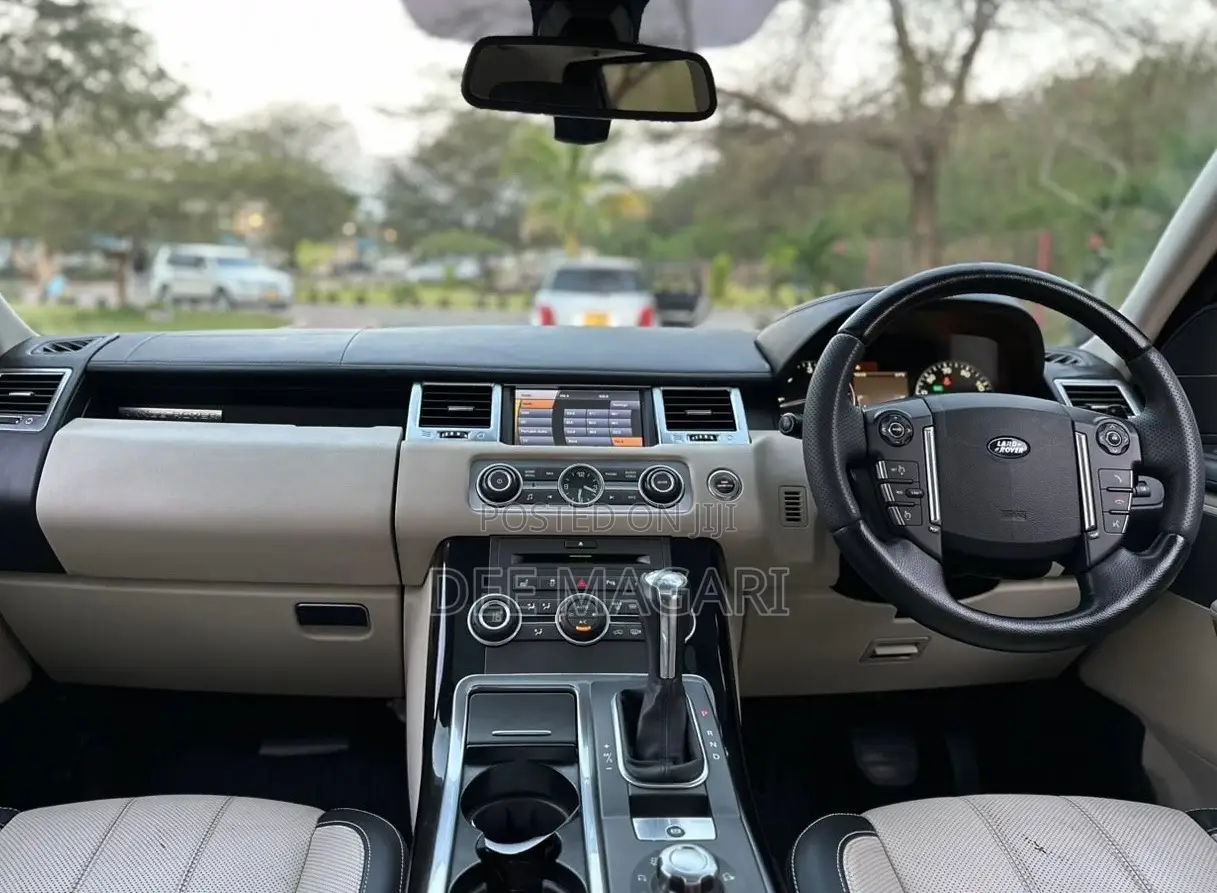 Land Rover Range Rover Sport 2010 Gray