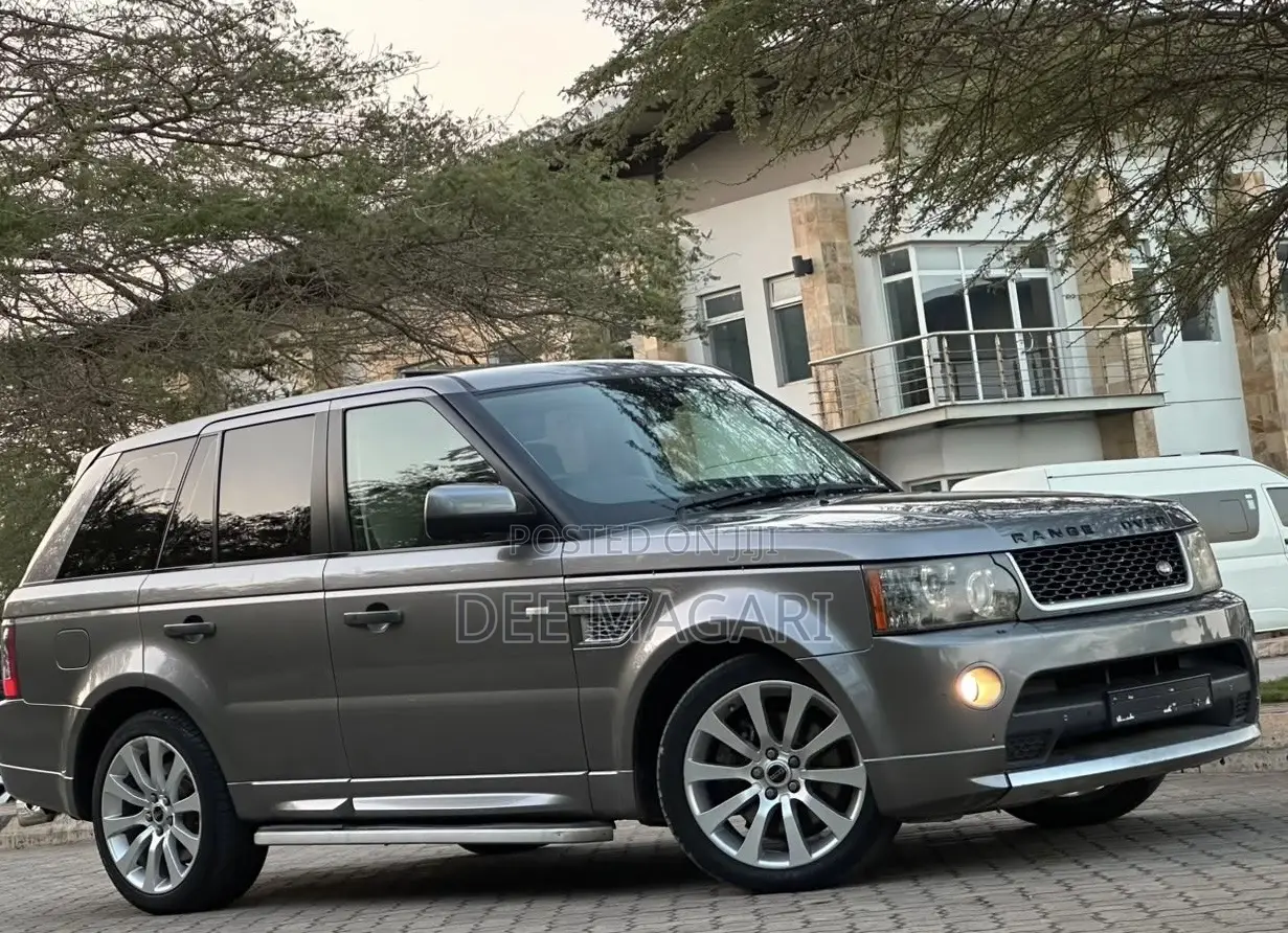 Land Rover Range Rover Sport 2010 Gray