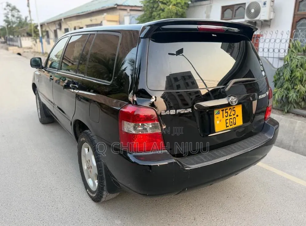 Toyota Kluger 2004 Black