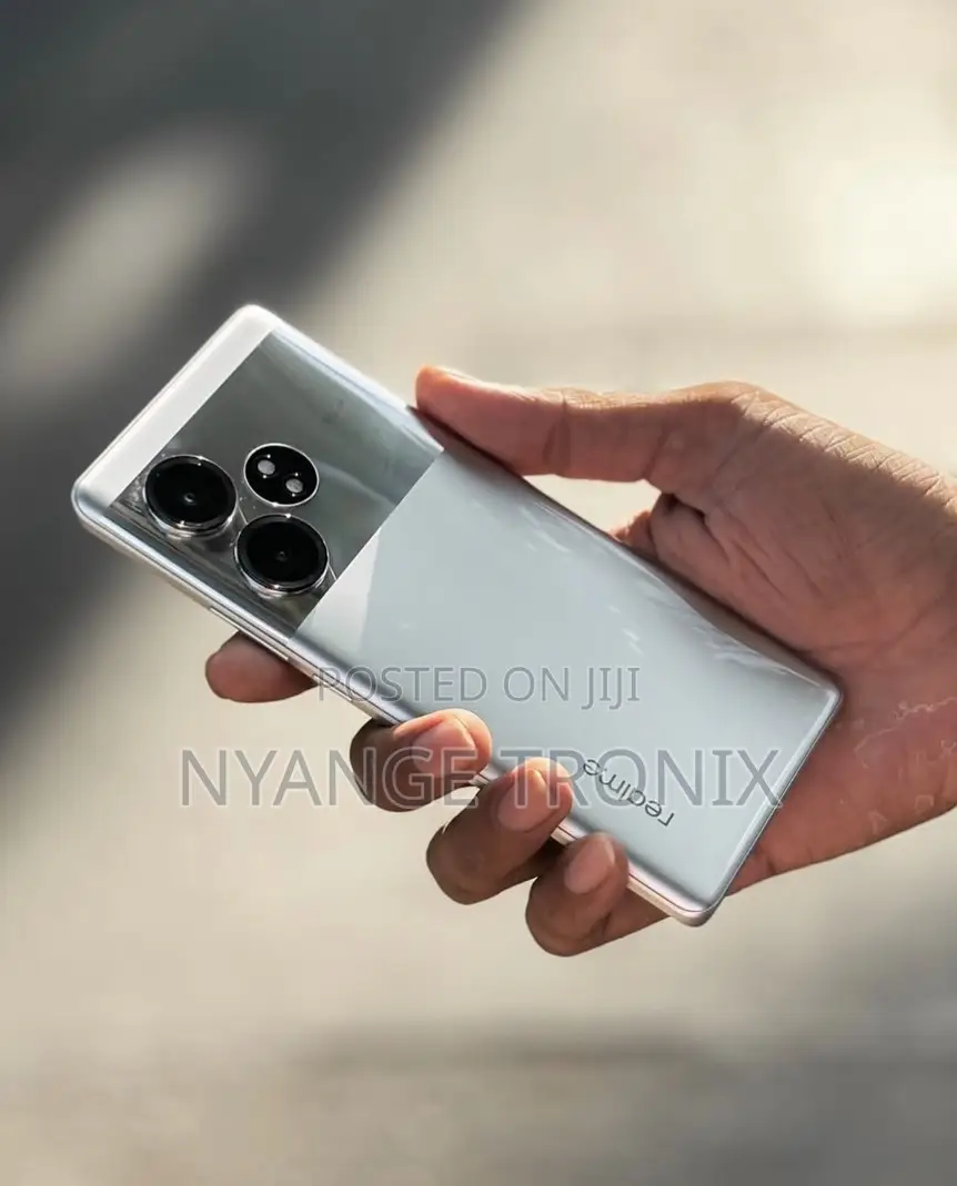 Realme GT 6 512 GB Gray