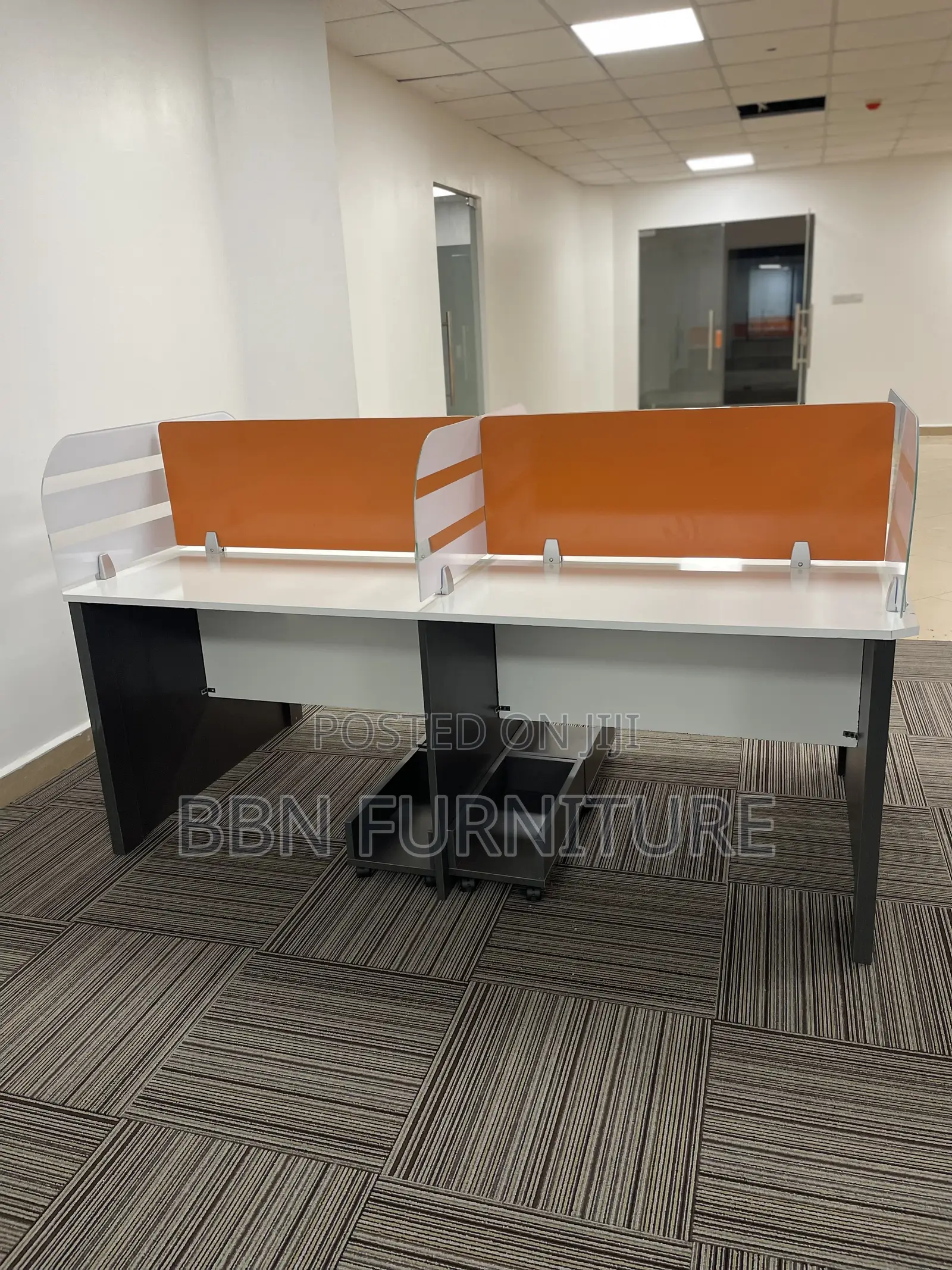 Work Station Table