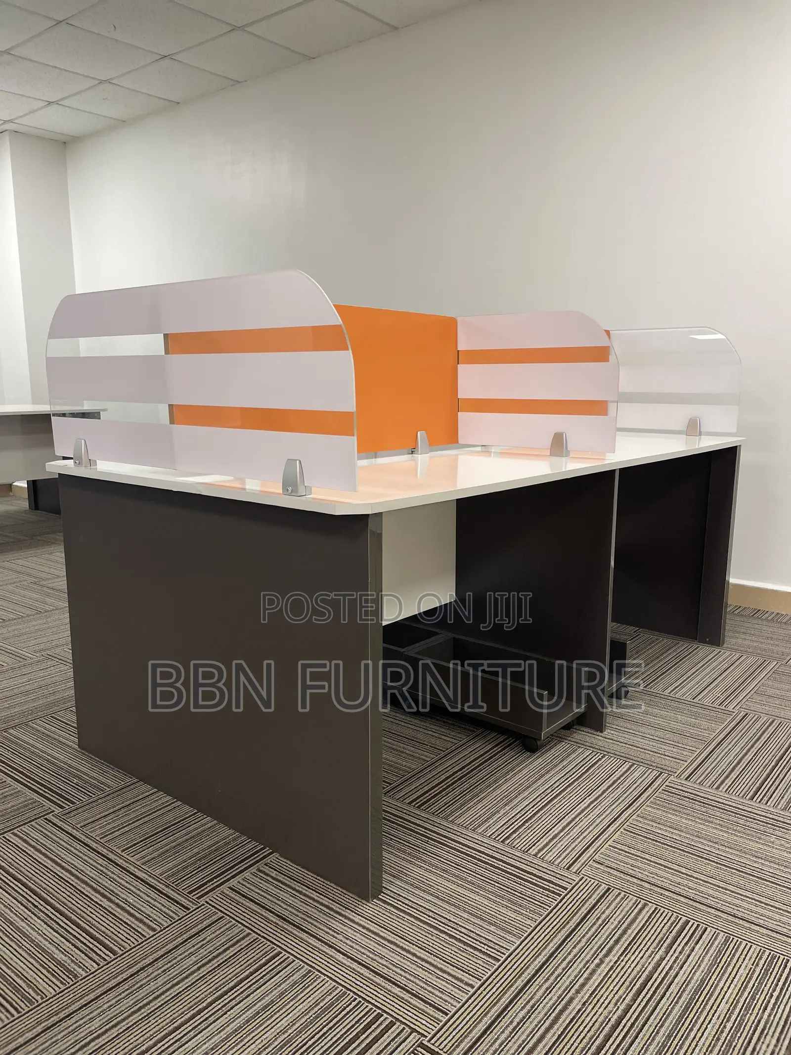 Work Station Table