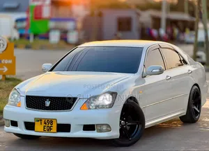 Toyota Crown 2007 White