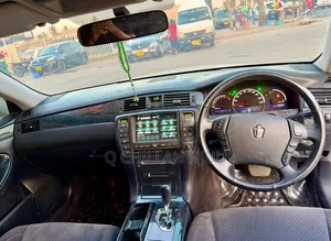 Toyota Crown 2007 White