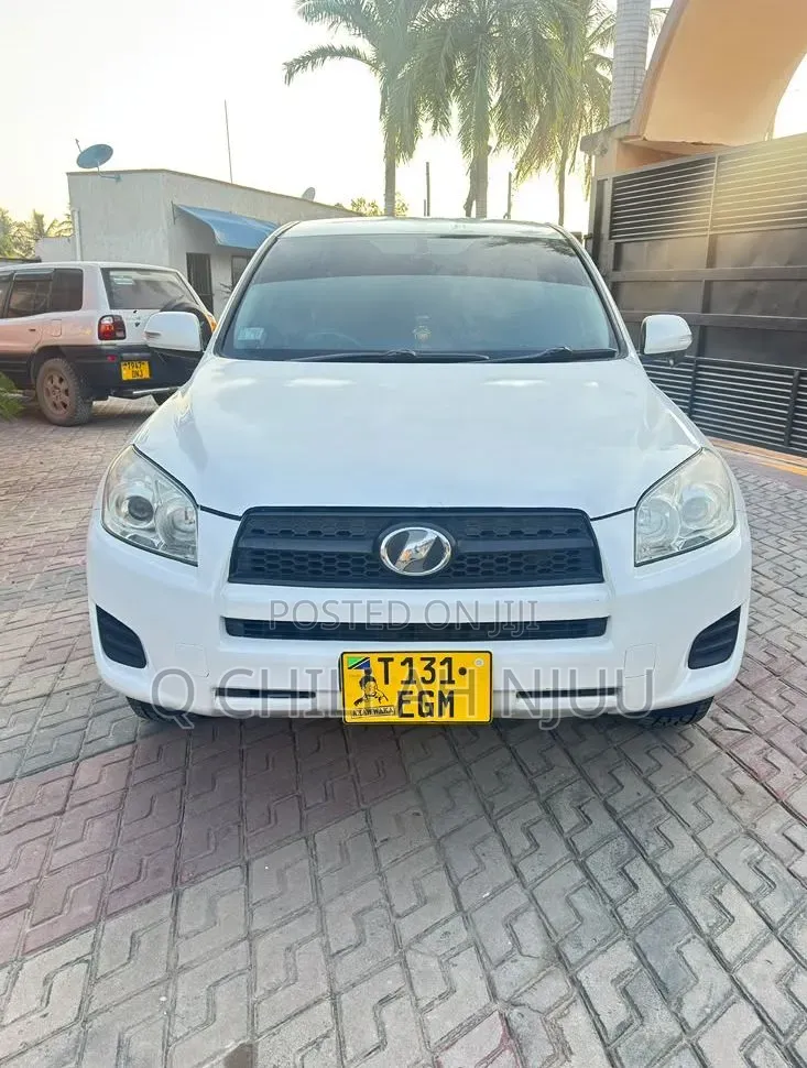 Toyota RAV4 2008 White