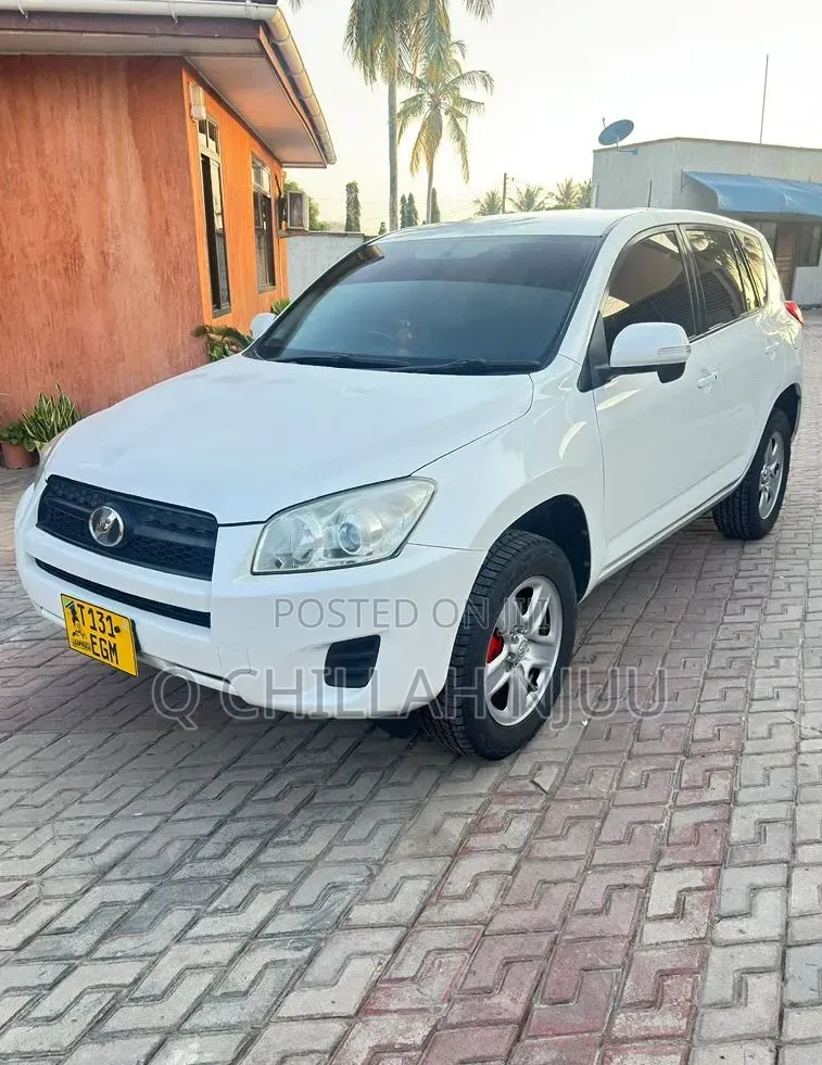 Toyota RAV4 2008 White