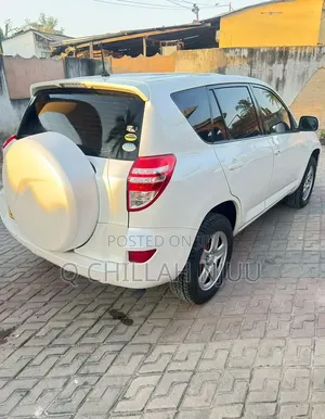 Toyota RAV4 2008 White