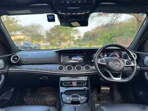 Mercedes-Benz E-Class 2022 Silver