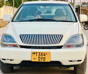 Toyota Harrier 2003 White