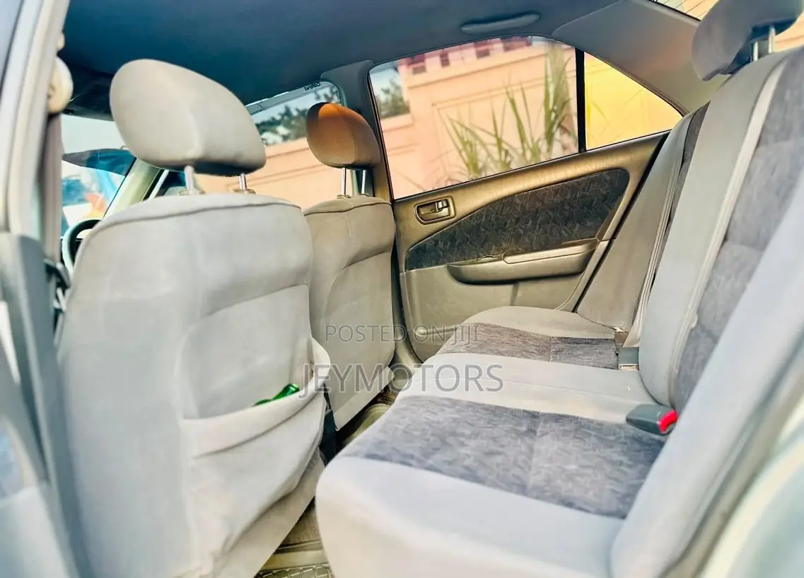 Toyota Carina 1999 Silver