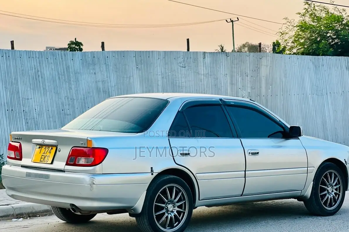 Toyota Carina 1999 Silver